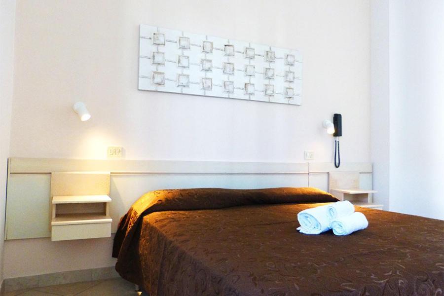 Hotel D'Annunzio Cattolica Esterno foto